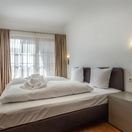 Panorama Am Pass Thurn Apartment