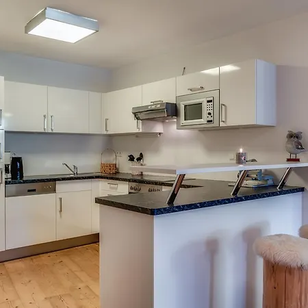 Panorama Am Pass Thurn Apartment *