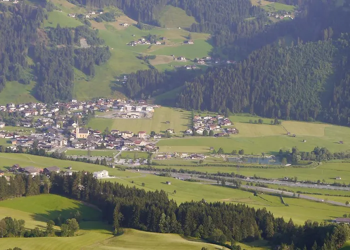 Panorama Am Pass Thurn Horská chata *
